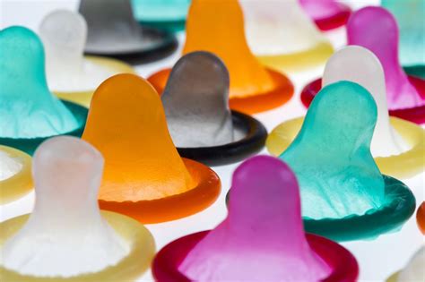 Blowjob ohne Kondom gegen Aufpreis Prostituierte Glandorf